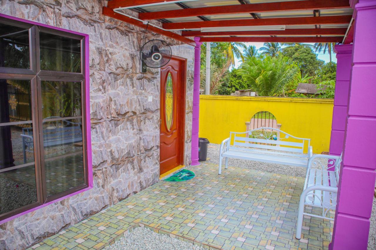 Gm Roomstay Kuala Besut Kampong Gong Manok Exterior photo